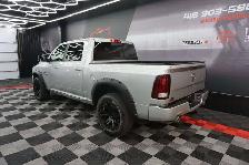 2013 Ram 1500 SPORT V8 5.7L 4X4 CREW CAB SIÈGES CUIR MAGS 20 PCE - Photo 4
