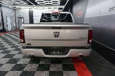 2013 Ram 1500 SPORT V8 5.7L 4X4 CREW CAB SIÈGES CUIR MAGS 20 PCE - Photo 6