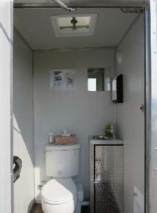 Self Contained- 2 Stall Heated Washroom Trailer - Photo 4