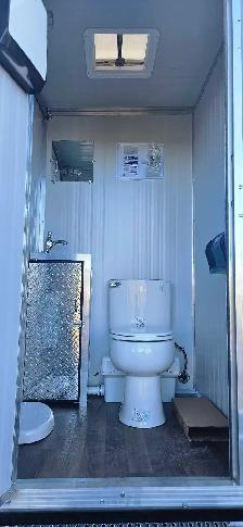 Self Contained- 2 Stall Heated Washroom Trailer - Photo 7
