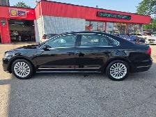 2016 Volkswagen Passat Comfortline Sunroof / Leather / Rear Cam - Photo 3