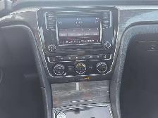 2016 Volkswagen Passat Comfortline Sunroof / Leather / Rear Cam - Photo 19
