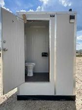 Single Self-Contained Flush Washroom Skid with ForkPocket S