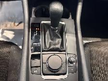 2022 Mazda 3 GX - Photo 22