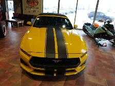 2024 Ford Mustang EcoBoost Premium Convertible with VERY LOW KMS - Photo 8