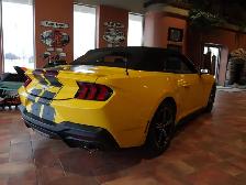 2024 Ford Mustang EcoBoost Premium Convertible with VERY LOW KMS - Photo 11