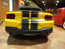 2024 Ford Mustang EcoBoost Premium Convertible with VERY LOW KMS - Photo 16