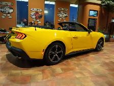 2024 Ford Mustang EcoBoost Premium Convertible with VERY LOW KMS - Photo 25
