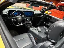 2024 Ford Mustang EcoBoost Premium Convertible with VERY LOW KMS - Photo 33