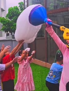 Kids Bubble Show Toronto – Birthday Party Entertainment - Photo 8