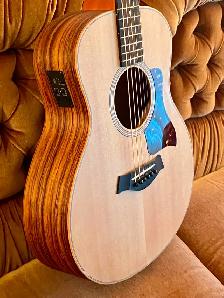 TAYLOR GS Mini Spruce & Rosewood with Electronics, CASE. Great ! - Photo 5