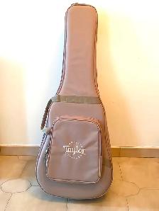 TAYLOR GS Mini Spruce & Rosewood with Electronics, CASE. Great ! - Photo 9