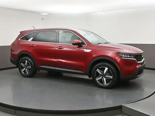 2022 Kia Sorento LX AWD Heated Seats/Wheel, Blindspot, Apple/And