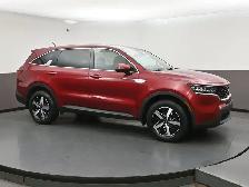 2022 Kia Sorento LX AWD Heated Seats/Wheel, Blindspot, Apple/And