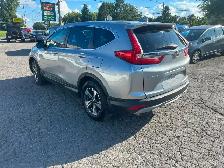 2017 Honda CR-V LX - Photo 5