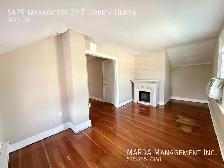 CHARMING 2 BED/1BATH UPPER UNIT   HYDRO & GAS - Photo 4