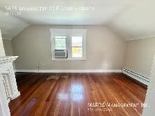 CHARMING 2 BED/1BATH UPPER UNIT   HYDRO & GAS - Photo 7