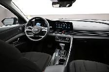 2025 Hyundai Elantra PREFFERED TECH SUNROOF, NAVIGATION, HEATED - Photo 23