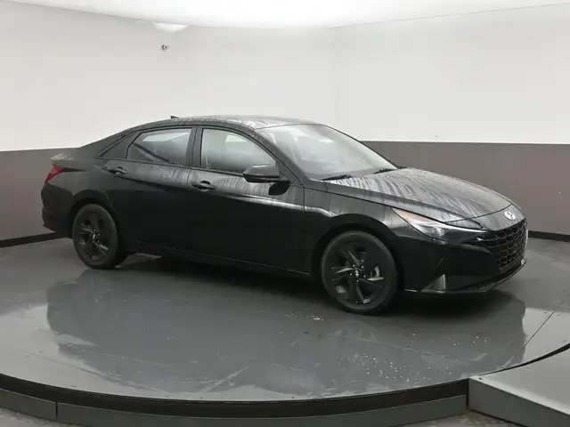 2023 Hyundai Elantra PREFFERED HEATED SEATS | HEATED STEERING |