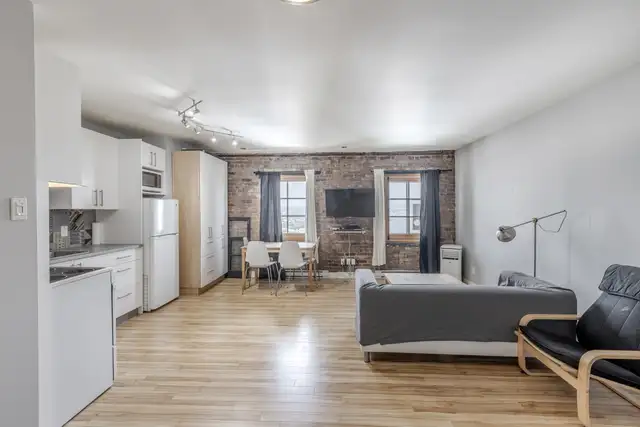 Loft studio entièrement meublé à louer Vieux-Québec juillet 2026