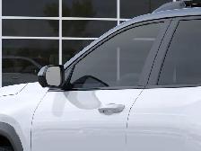 2027 Chevrolet Equinox - Photo 12