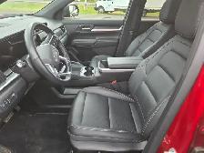 2025 GMC Terrain AWD Elevation - Photo 7