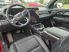 2025 GMC Terrain AWD Elevation - Photo 10