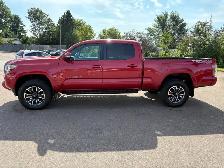 2022 Toyota Tacoma - Photo 4