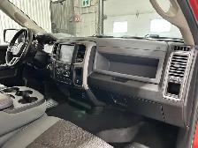 RAM 1500 Classic SXT Plus Quad Cab 4x4 caisse de 6 pi 4 po 2020 - Photo 19