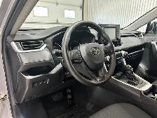 Toyota RAV4 LE TA 2021 à vendre - Photo 14