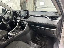 Toyota RAV4 LE TA 2021 à vendre - Photo 20