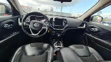 2016 Jeep Cherokee Trailhawk, AS IS, ENGINE RUNS WELL - Photo 11