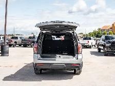 2024 Chevrolet Suburban Z71 - Photo 8