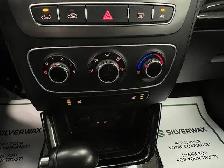 LX V6 82,200km 1 PROPRIOBLUETOOTHAIRVITRESSIÈGES CHAUFFANTS - Photo 19
