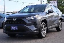2025 Toyota RAV4 XLE - Photo 5