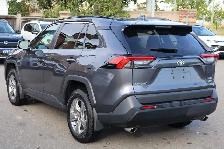 2025 Toyota RAV4 XLE - Photo 6
