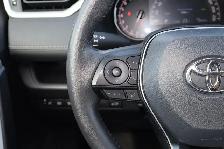 2025 Toyota RAV4 XLE - Photo 14