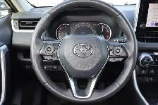 2025 Toyota RAV4 XLE - Photo 15
