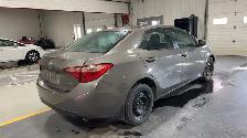 2017 Toyota Corolla - Photo 5