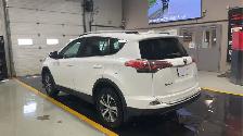2018 Toyota RAV4 - Photo 6