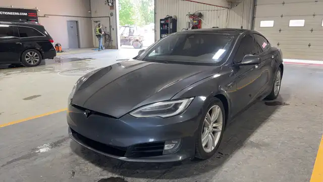 2016 Tesla Model S