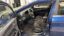 2017 Hyundai ELANTRA - Photo 9