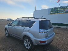 2012 Mitsubishi Outlander - Photo 4