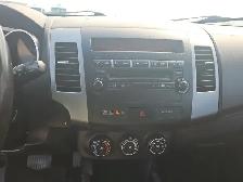 2012 Mitsubishi Outlander - Photo 20