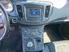 2017 Chrysler 200 - Photo 12