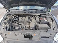 2018 Ford Taurus - Photo 9