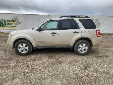 2010 Ford Escape - Photo 5