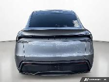 2026 Tesla Model Y Premium | HEATED & COOLED SEATS | PANO-ROOF - Photo 5