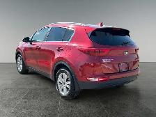 2019 Kia Sportage LX / AWD - Photo 4