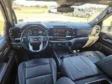 2024 GMC Sierra 3500HD SLT Diesel Premium Pkg Pro Safety - Photo 3